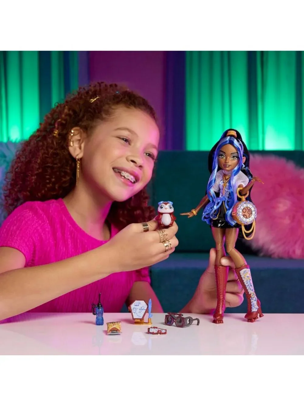 Robecca Steam Doll with Blue Blouse, Black Shorts, Pet Penguin & 7 Accessories